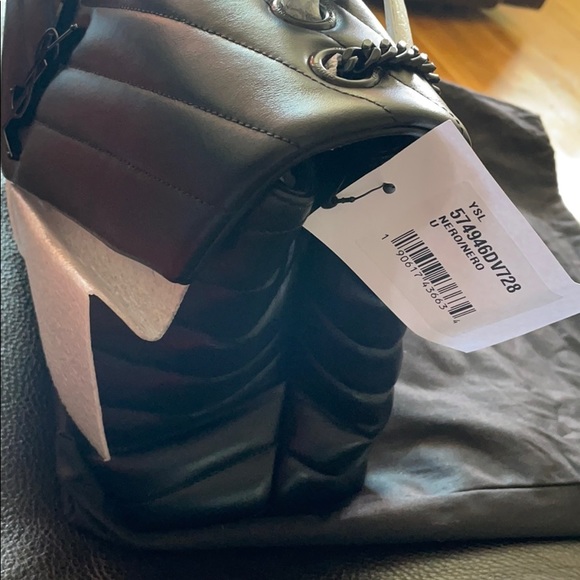 Medium Loulou Matelassé Leather Shoulder Bag - Picture 4 of 7